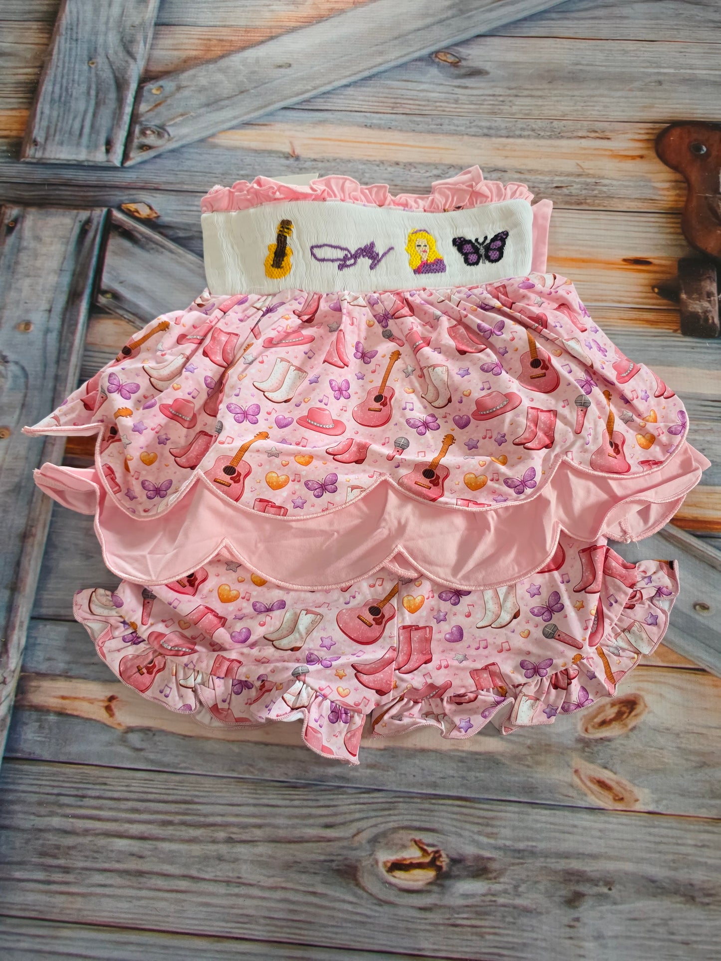 Dolly hand smocked