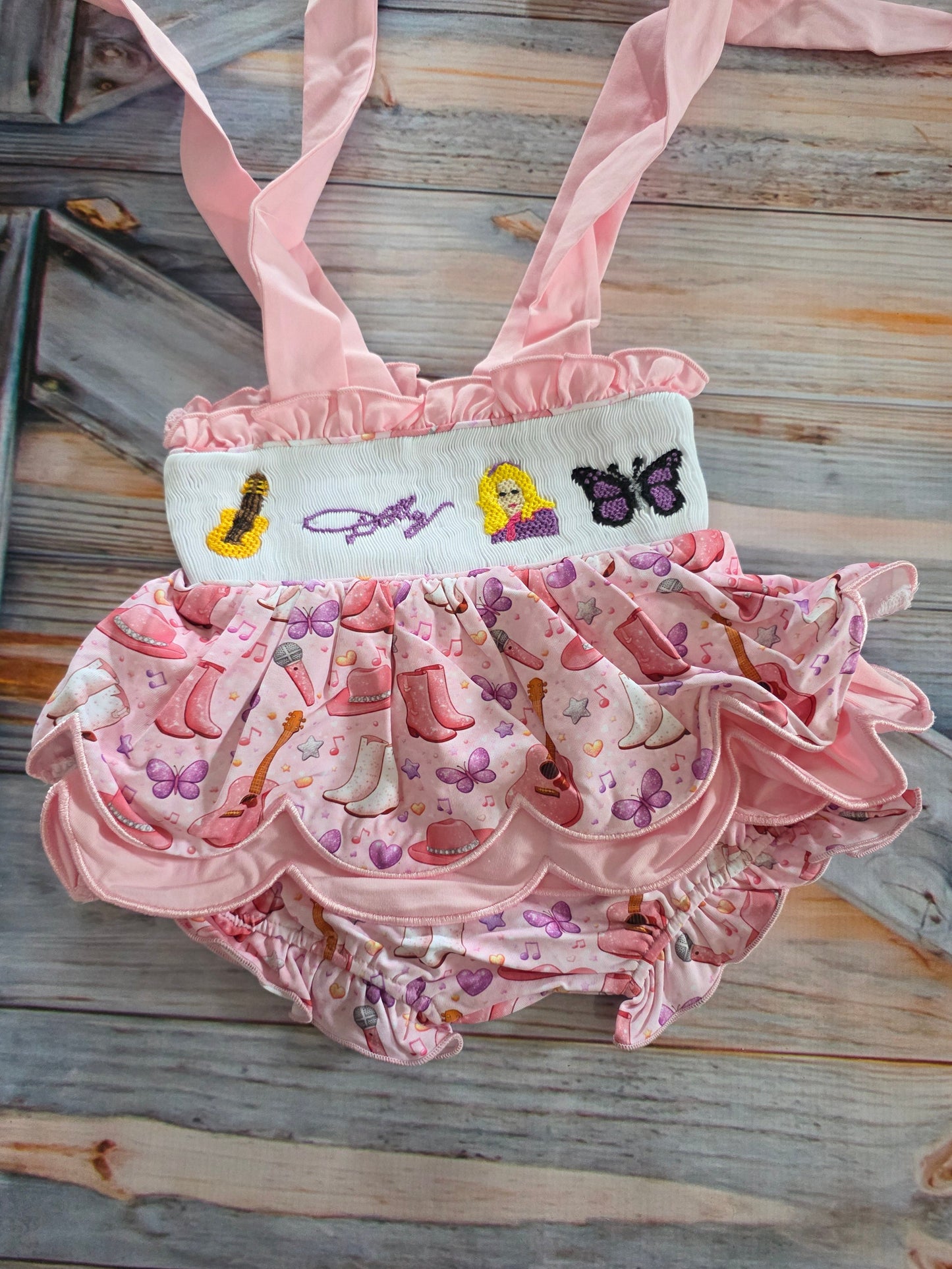Dolly hand smocked